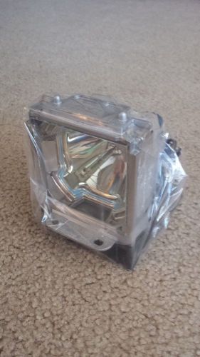 BRAND NEW VLT-XL6600LP MITSUBISHI PROJECTOR LAMP