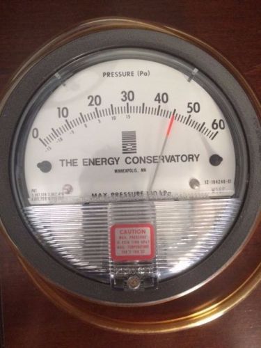 Dwyer Energy Conservatory Pressure Gauge W16F with Case