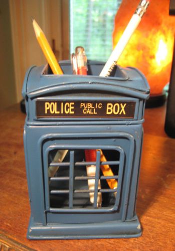 VINTAGE STYLE TELEPHONE BOOTH  POLICE BOX  PEN &amp; PENCIL METAL HOLDER  DESK PHONE