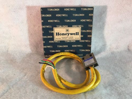 Honeywell 914CE1-3 Limit Switch