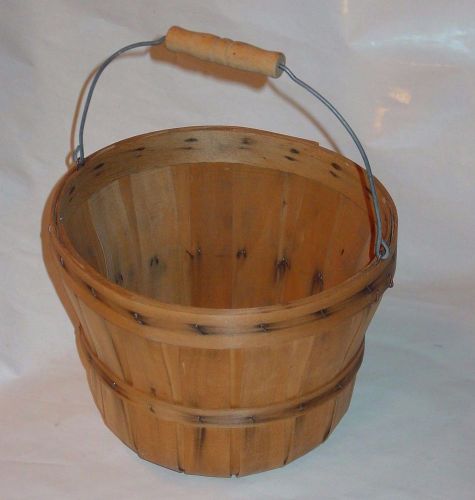 Vintage Basket Apple Splint Wood Produce Primitive Bail Wire Handle 1960 Woven