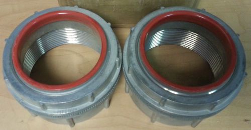 2 Cooper Crouse Hinds 3&#034; Insulated Conduit Hubs Myers ST-8 Scru-tite
