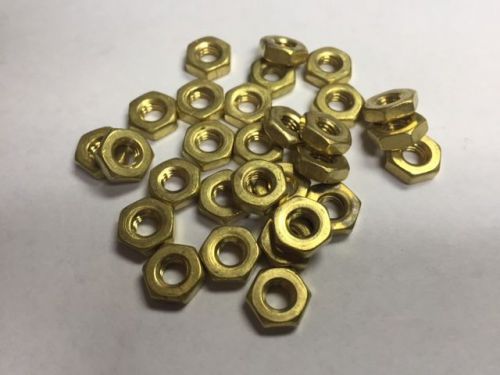 10/24  NC Hex Nut Brass 500 count