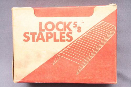 Vintage Box of 2000 Heavy Duty Copper Crate Closing Lock Staples 1 3/8 x 5/8-NOS