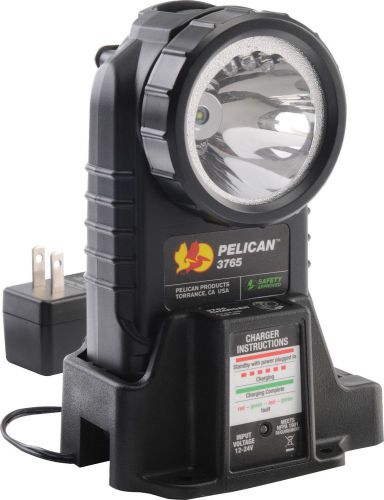Pelican 3765 Rechargeable Flashlight Black with Black Shroud (3715 Rechargeable)