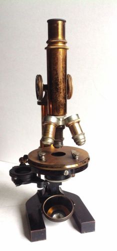 Antique E.Leitz Wetzlar professional scientific microscope no 53907 in box.