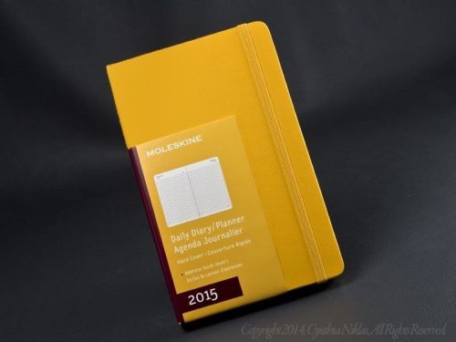 Moleskine 2015 orange daily diary planner day agenda hard cover large 5&#034; x 8 1/4 &#034; for sale