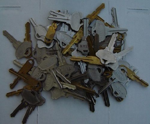 TITAN / KWIKSETNP 6-pin Factory  precut  keys with Control key locksmith