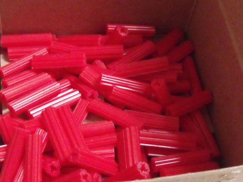 *NEW*Box of 100 1” PLASTIC SCREW ANCHORS RED Extruded  Drill:15/64  Screw #8