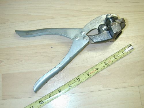 Old METAL MITRE Hand shears Notch er  Miter Cutter Steel tinsmith metal smith