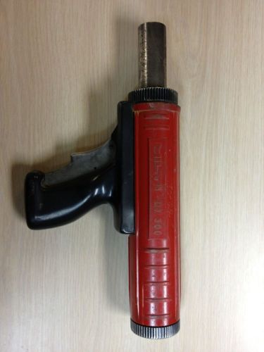 * HILTI DX 300 POWDER ACTUATED FASTENING TOOL