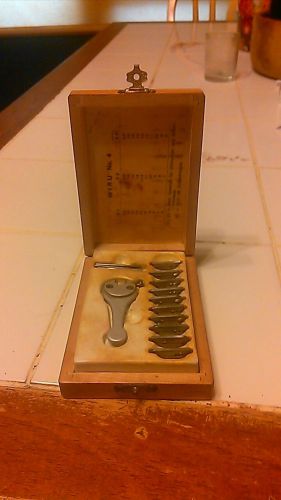 Watchmaker Micro tap and die set, WIRU No. 4 E1, E2,  EE