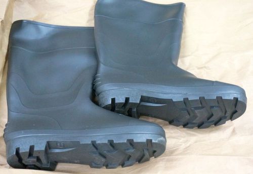 100% waterproof pvc rubber rain snow slush boot cleated tread black green yellow for sale