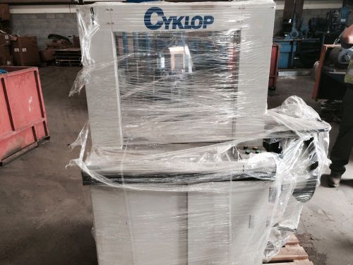 Cyklop banding or strapping machine model 100