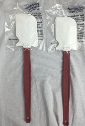 Lot of TWO QTY Rubbermaid Commercial High Heat Scraper, red Spatula 1963 13.5&#034;