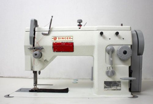 SINGER 20U109 Zig Zag Lockstitch Reverse Industrial Sewing Machine w/ Table 110V