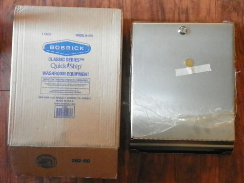 BOBRICK  B-262  ClassicSeries Surface Mounted Paper Towel Dispenser NOS w/key