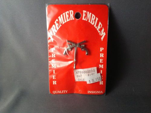 NIP Premier Emblem Gun Whistle Hook - Silver