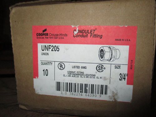 COOPER UNF 205 3/4&#034; CONDUIT FITTINGS box of 8