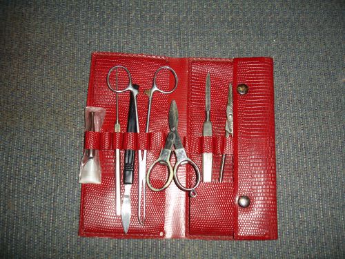 DISSECTING KIT