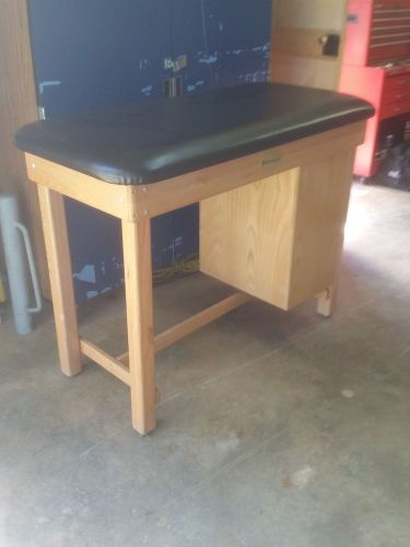 Dynatronics Taping table