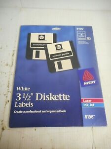 Avery 3.5&#034; White Diskette Labels Approx. 9 Sheets 225 Labels Open Box