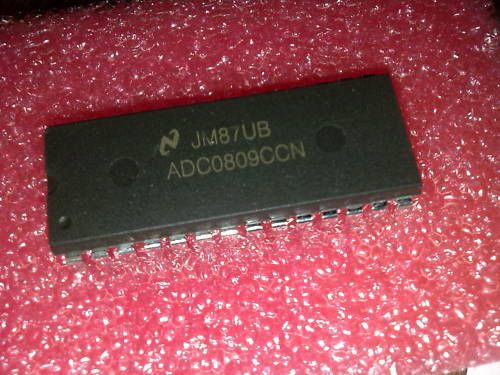 Compatible A/D Converters IC ADC0809CCN ADC0809 (NEW)
