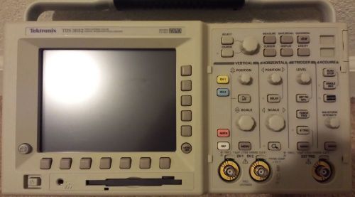 Tektronix TDS3032 Digital Oscilloscope 300Mhz 2Ch 2.5 GS s w/ 2 P6139A probes