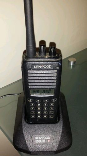 Kenwood TK270G TK-270G VHF 150-174 Mhz Full Keypad with Rapid Charger HAM