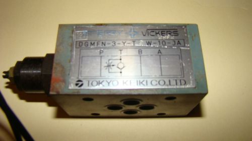 Vickers dgmfn-3-y-t2w-10-ja hydraulic flow control valve for sale