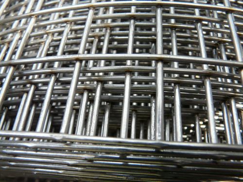 18&#034; wide 1&#034; x 1&#034; 14g 304 stainless welded wire mesh hardware cloth sold per foot for sale