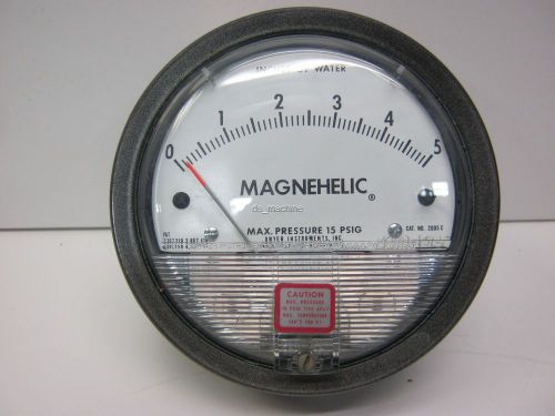 Dwyer 2005c magnehelic pressure gauge 0-5 inches of water, 15psig max, 1/8&#034;npt for sale
