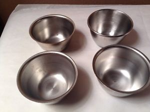 VOLLRATH STAINLESS CUPS QUANTITY 6 SIZE IS 3.25 WIDE X 2 DEEP GOOD CONDITION