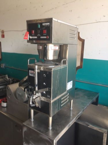 Curtis SCGEM-3/SCGEM-120A-63 coffee brewer and satellite dispenser