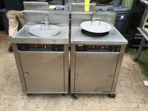 Lot of 2 Giles Chester Fried CF460G Deep Fat Chicken Fryer Automatic Lift