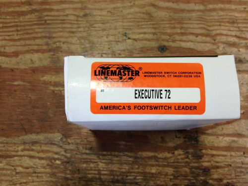 Linemaster 72 Executive Series Limit Switch Momentary 10A 125-250VAC NEW IN BOX