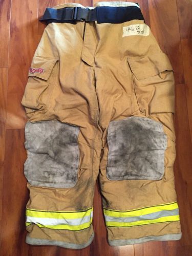 Firefighter Bunker/TurnOut Gear Globe G Extreme 44W X 28L Halloween Costume