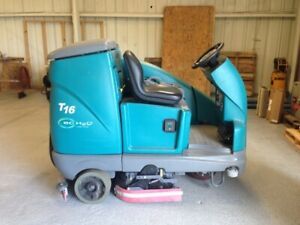 Tennant T16 - Rider Elec. Scrubber/Sweeper - 2014 Model - 328 Hrs  FREE SHIPPING