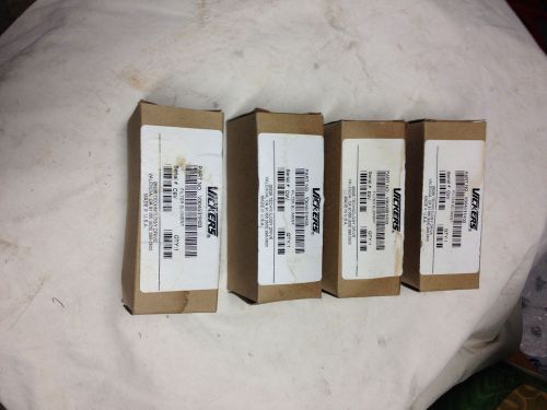 Four (4) *NEW* VICKERS V3045B1H03 FILTER ELEMENT IN BOX