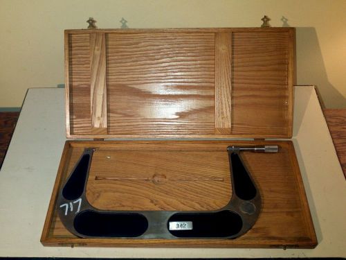Brown and Sharpe 9&#034;-10&#034; Outside Caliper Micrometer No. 74 0.001&#034; wooden case