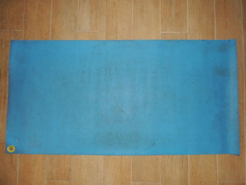 Thick ESD Anti Static Blue Rubber Mat 24&#034; x 48&#034; .03mm Used Excellent Condition