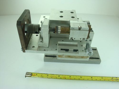 XY Linear Stage Positioner with Mitutoyo Micrometer &amp; Leadscrew