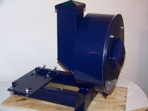 PORTABLE ROCK PULVERIZER/CRUSHER 14 in.CRUSHER WITH GAS ENGINE.  media  rocks