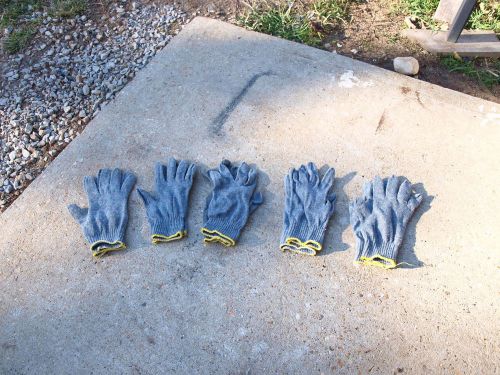 Lot of 5 pair lightly used work gloves nice warm gloves size large