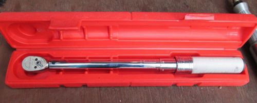 Snap On 3/8&#034; Drive Torque Wrench Ratchet 200-1000 in lbs QC2R1000 with case