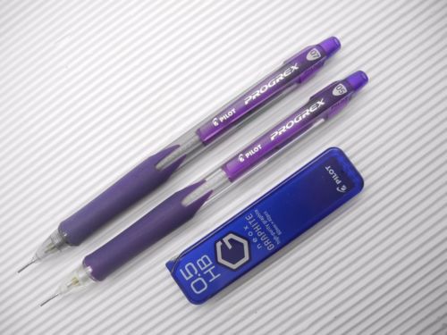Violet barrel Pilot PROGREX  0.5mm &amp; 0.7mm mechanical pencil free leads(Japan)