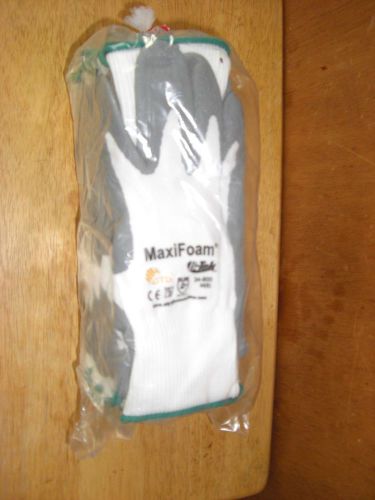 pip maxifoam g-tek premium nitrite foam coated gloves medium
