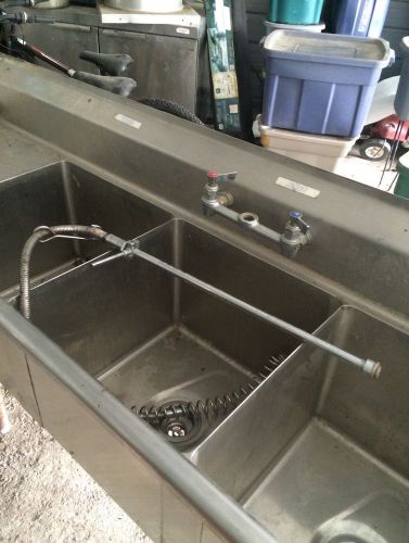 3 Bay Sink Excellent Shape Commercial - Sprayer- Faucet