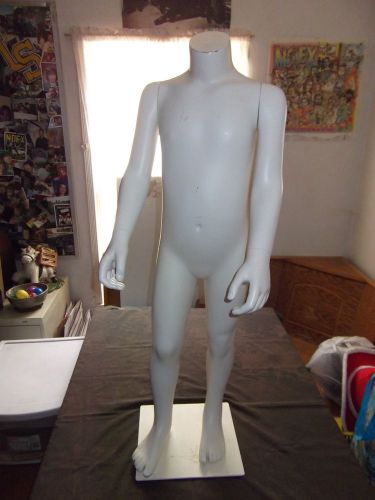 Child Mannequin Thick Plastic Body Form Metal Base Kid Casual OSH05 OshKosh