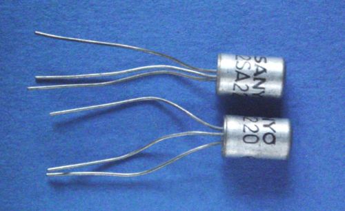 10 germanium transistors   2SA220 SANYO  PNP